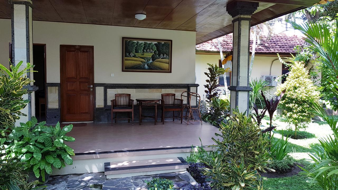 Kusnadi Hotel Легиан Экстерьер фото
