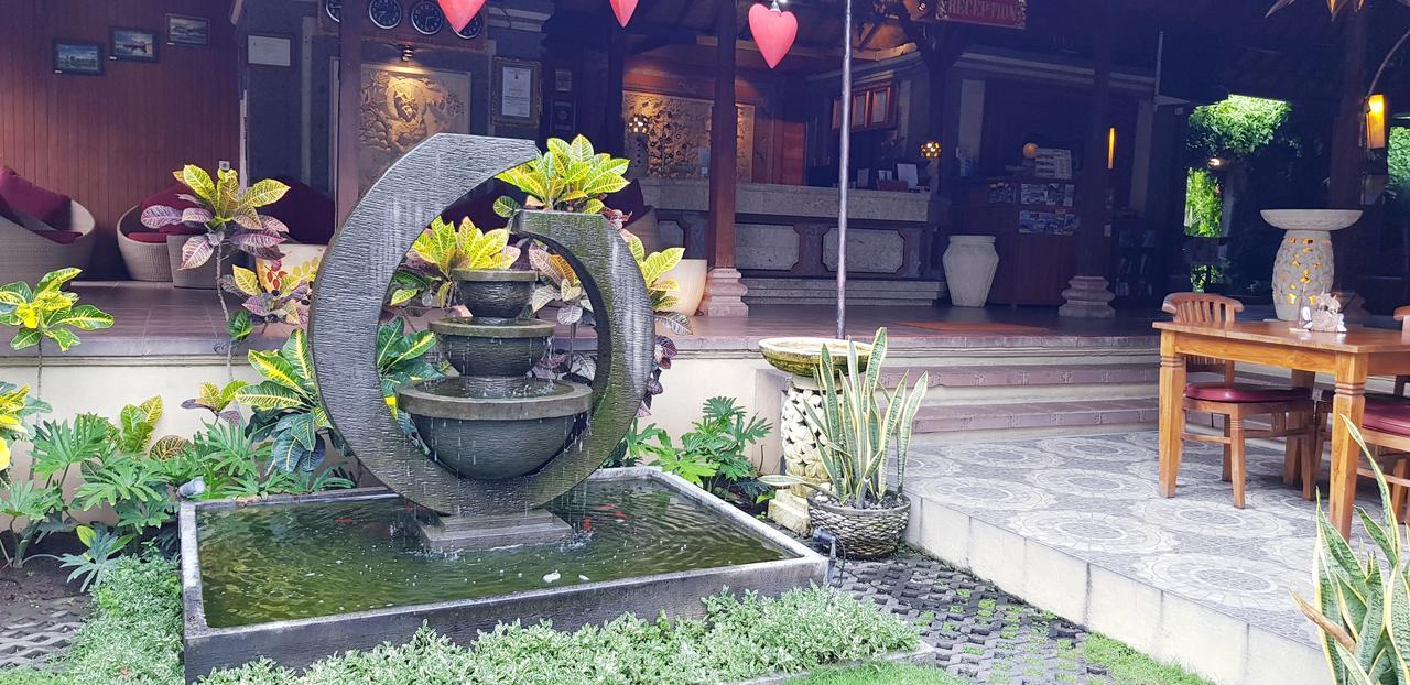 Kusnadi Hotel Легиан Экстерьер фото