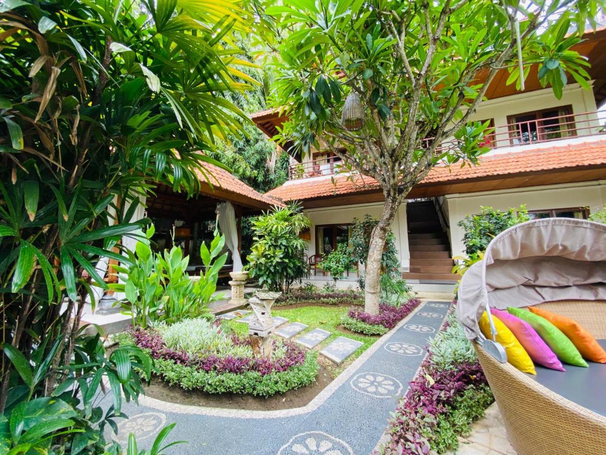 Kusnadi Hotel Легиан Экстерьер фото